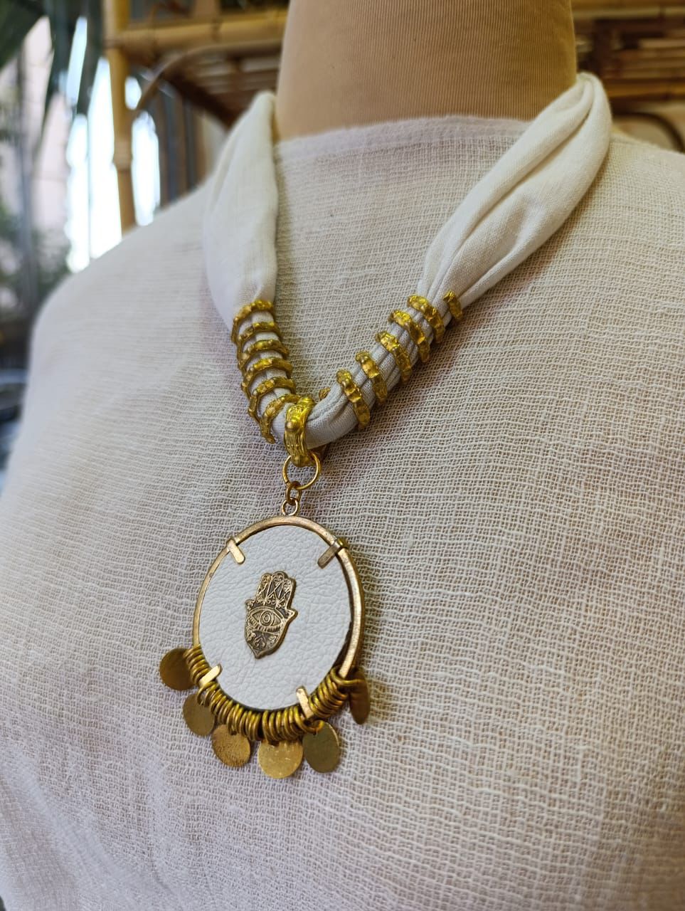 Necklace R12
