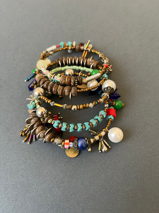 Bracelet with mixed beads