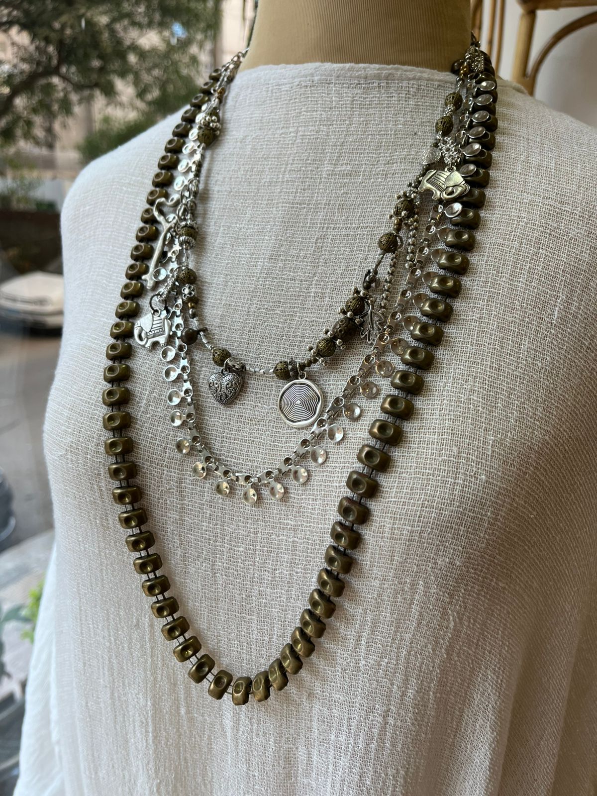 Necklace B203