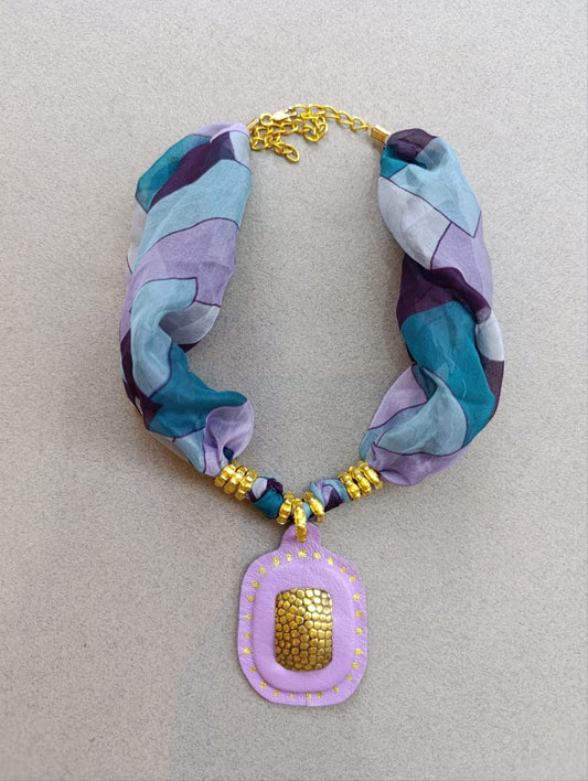 Necklace R8