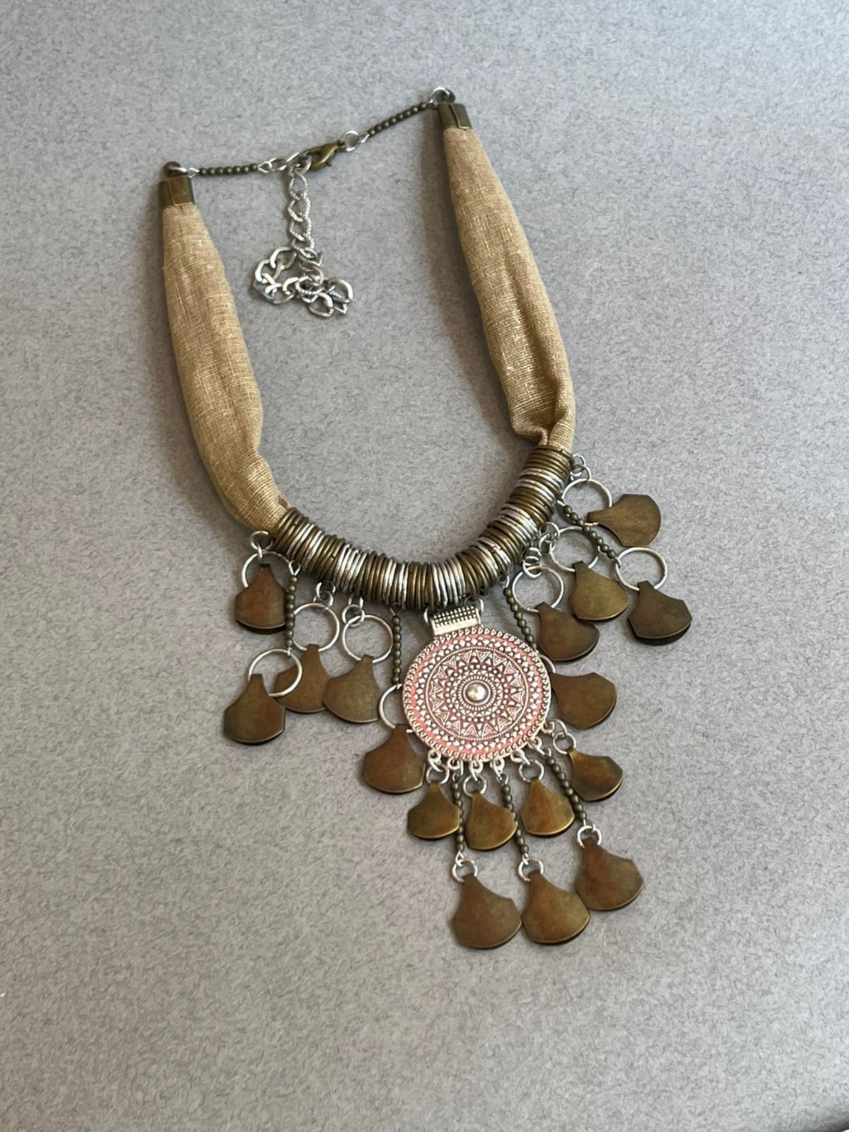 Necklace B202
