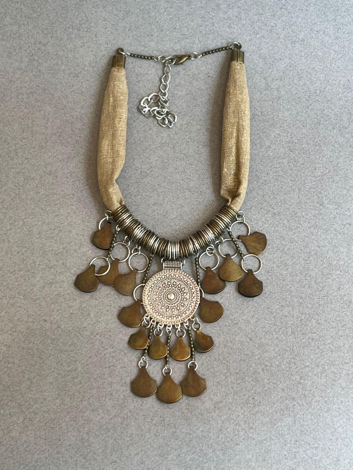 Necklace B202