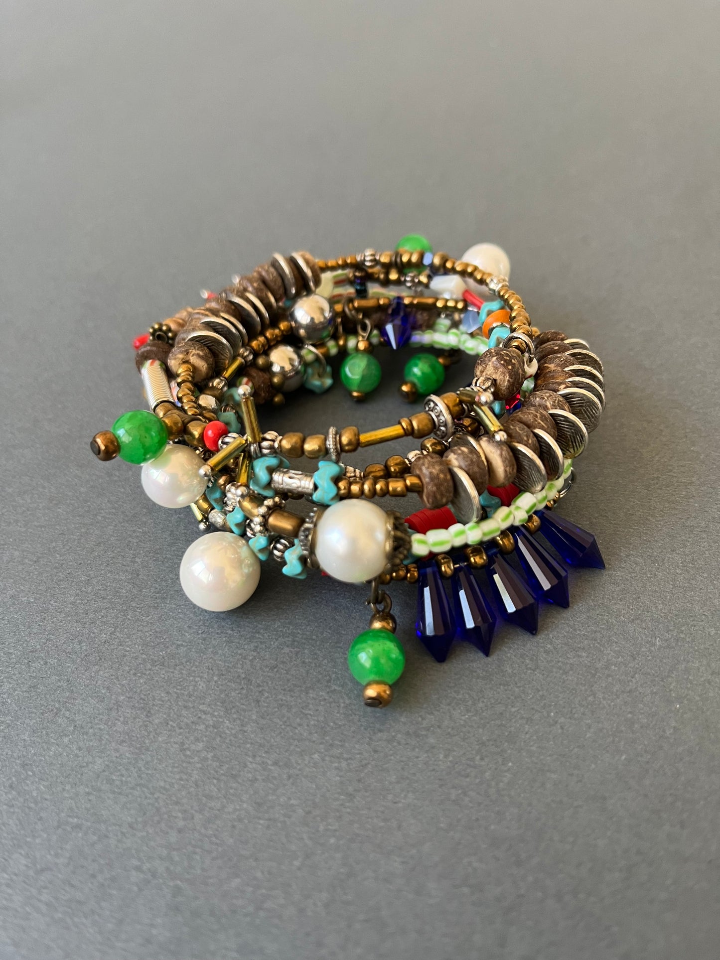 Bracelet with mixed beads