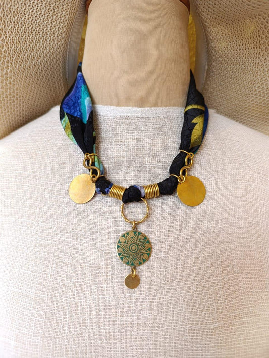 Necklace R15