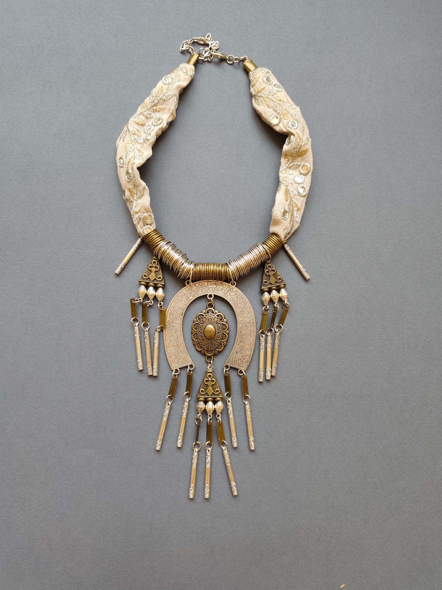 Horse necklace
