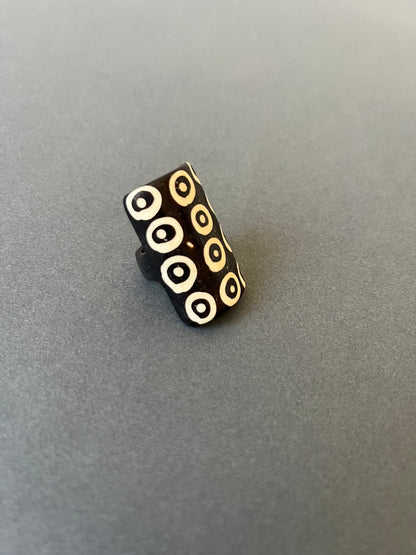 Ring ()