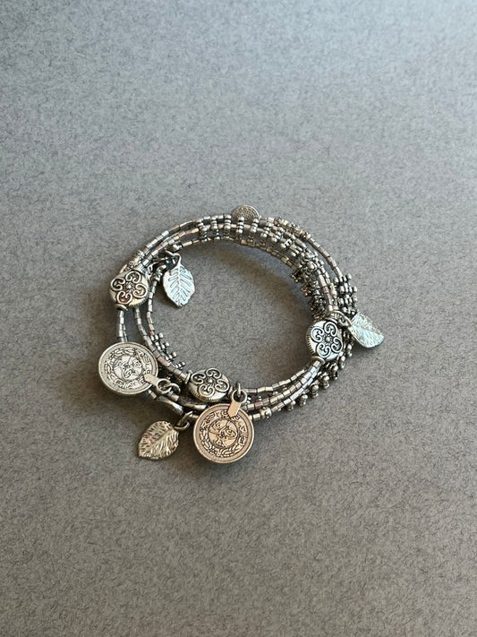 Bracelet B210