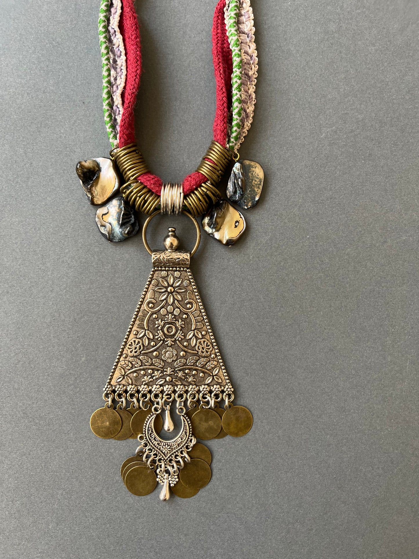 زينة ٢