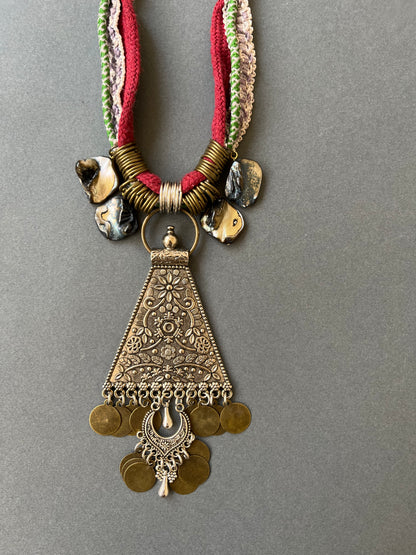 زينة ٢