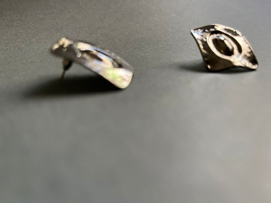Earring B77