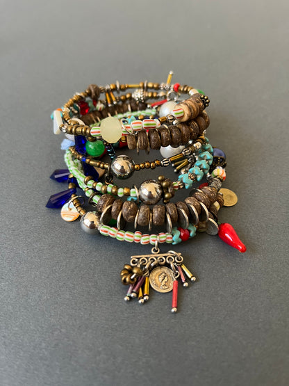 Bracelet with mixed beads