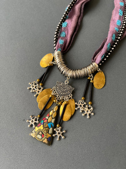 necklace b7