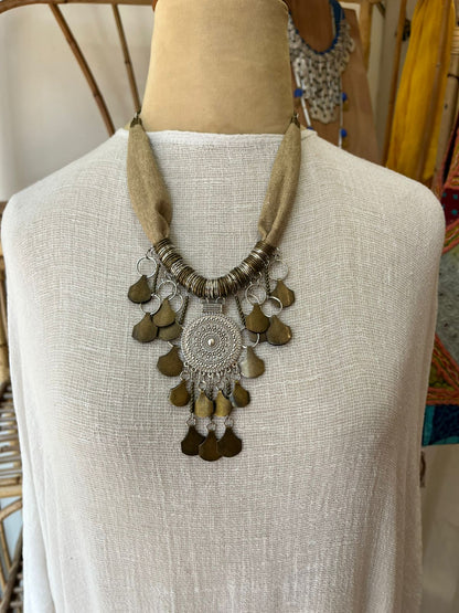Necklace B202