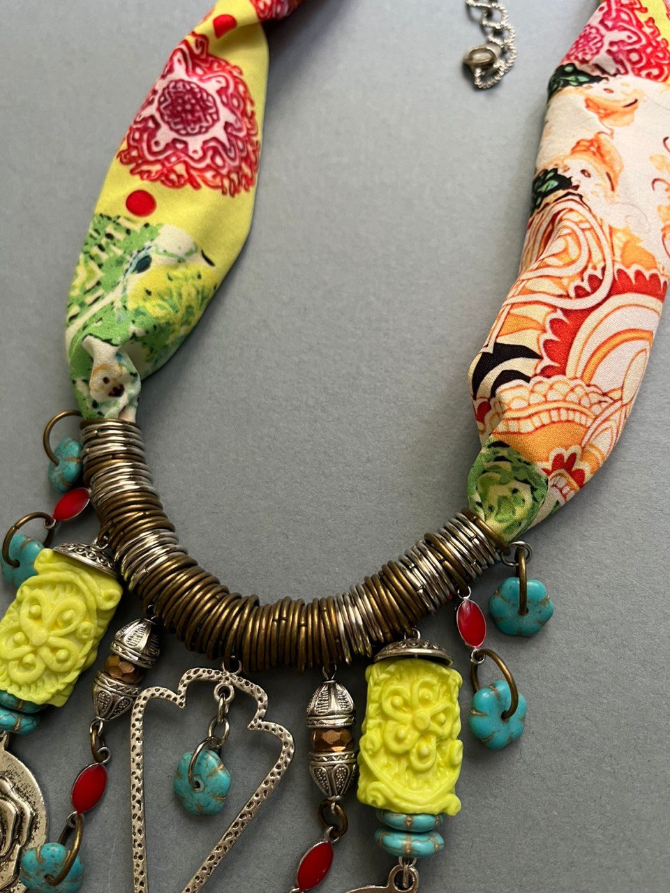 Necklace S8