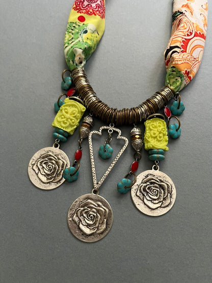 Necklace S8